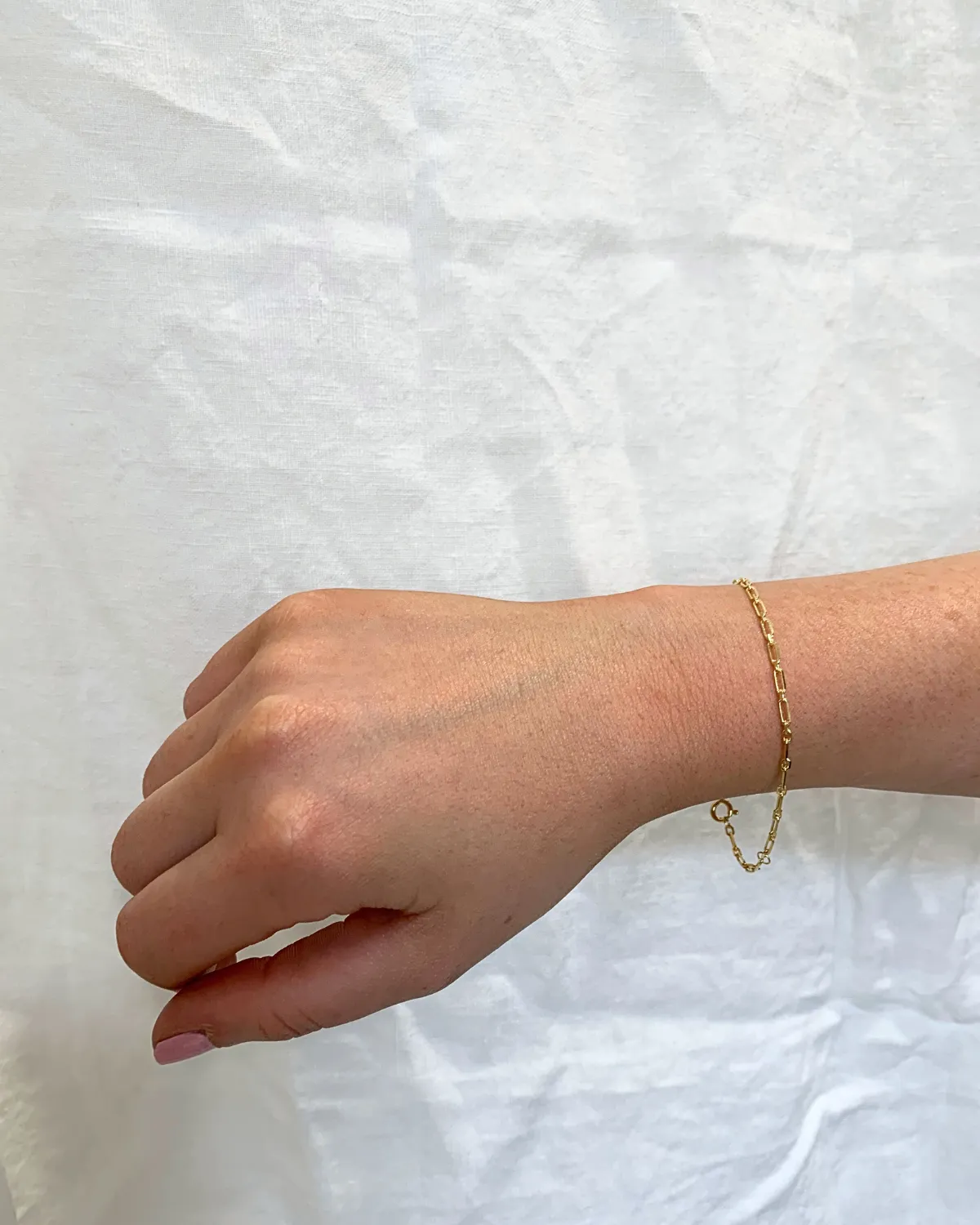 9kt Gold Fine Paperclip Chain Bracelet