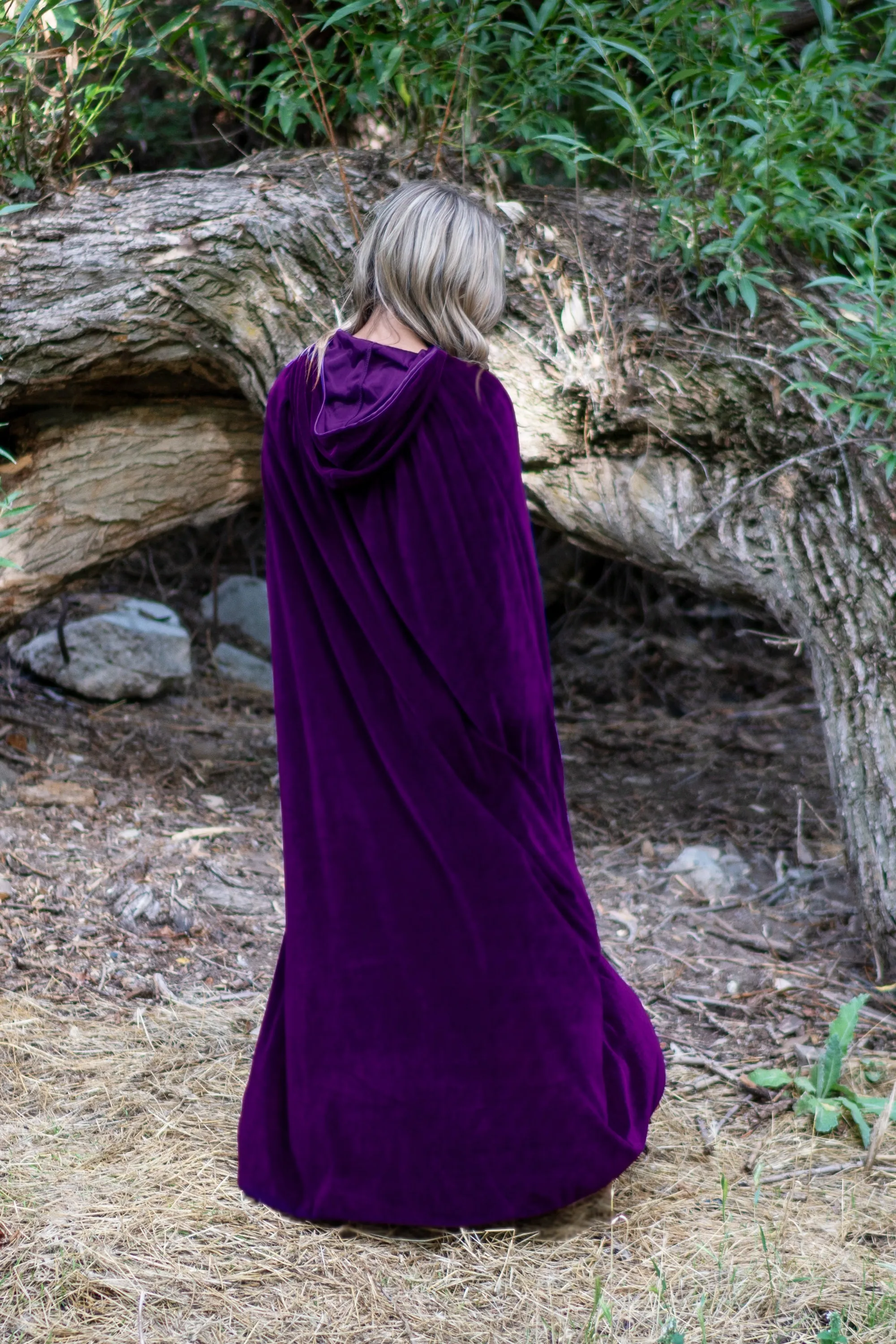 Adult Purple Velvet Cloak