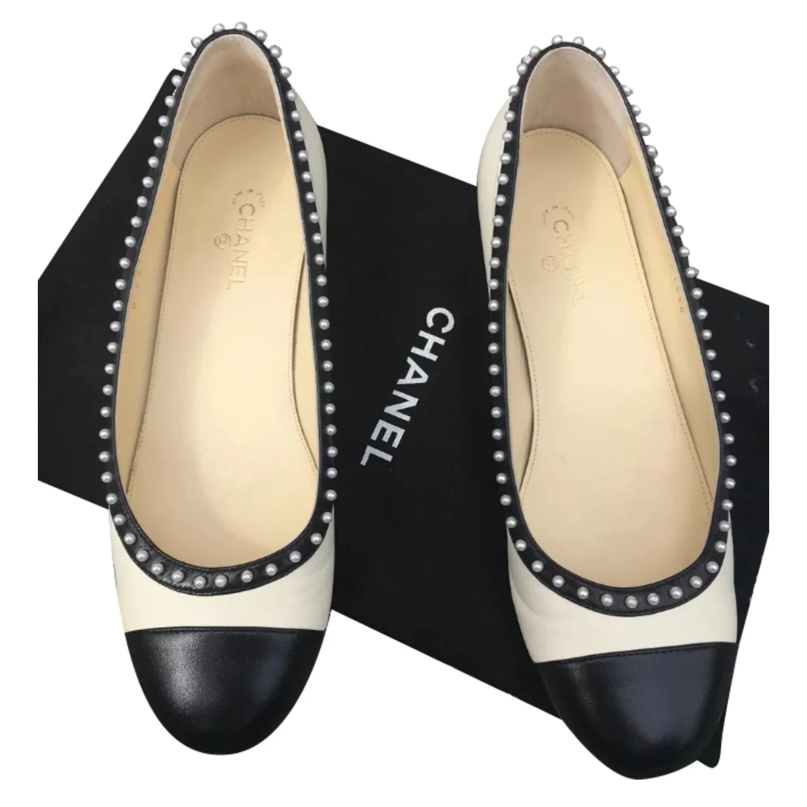 CHANEL CC CAP TOE LEATHER BALLERINA FLATS