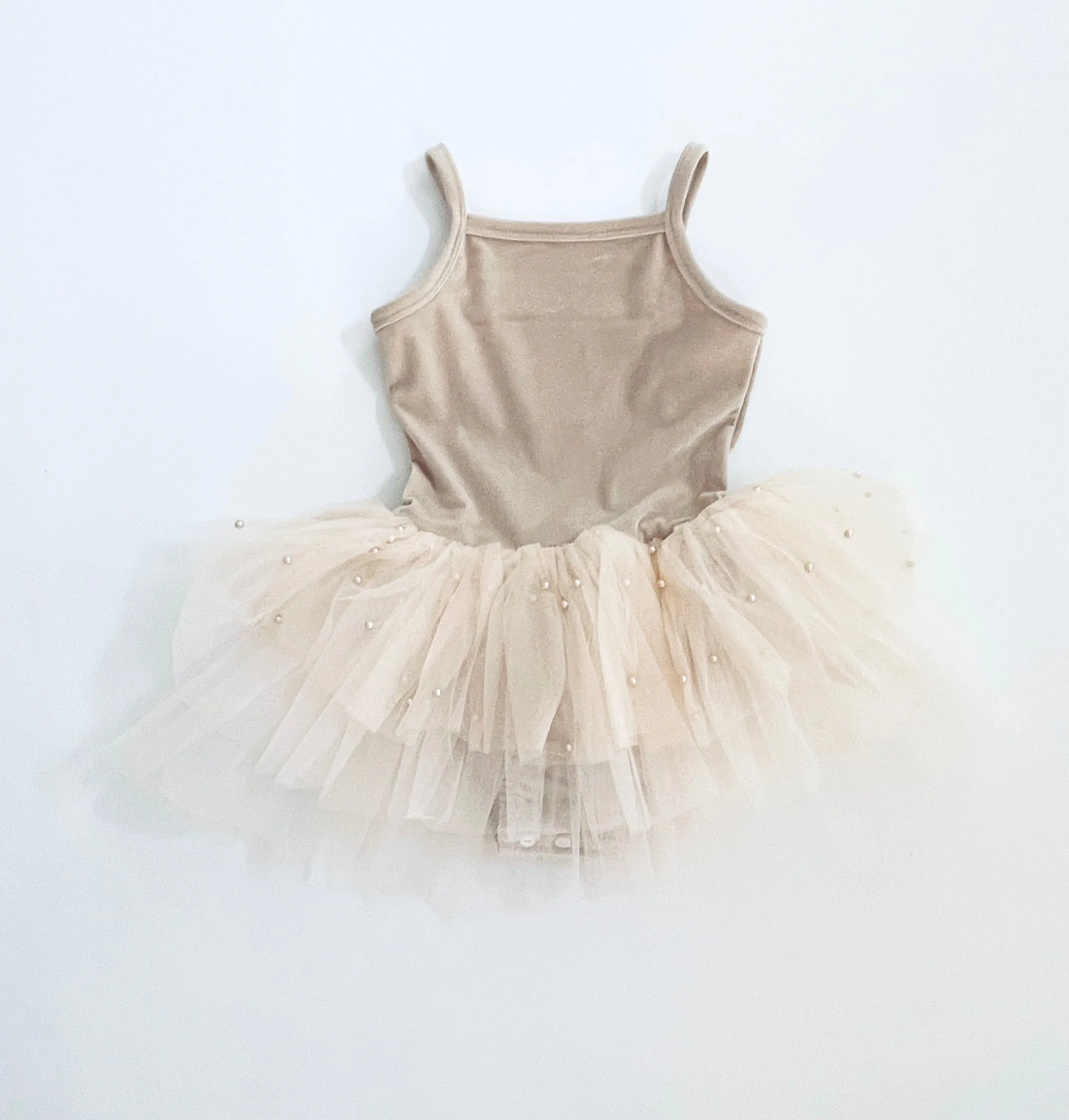 DOLLY® VELVET LEOTARD ROMPER WITH PEARL TULLE  cream  ⚪