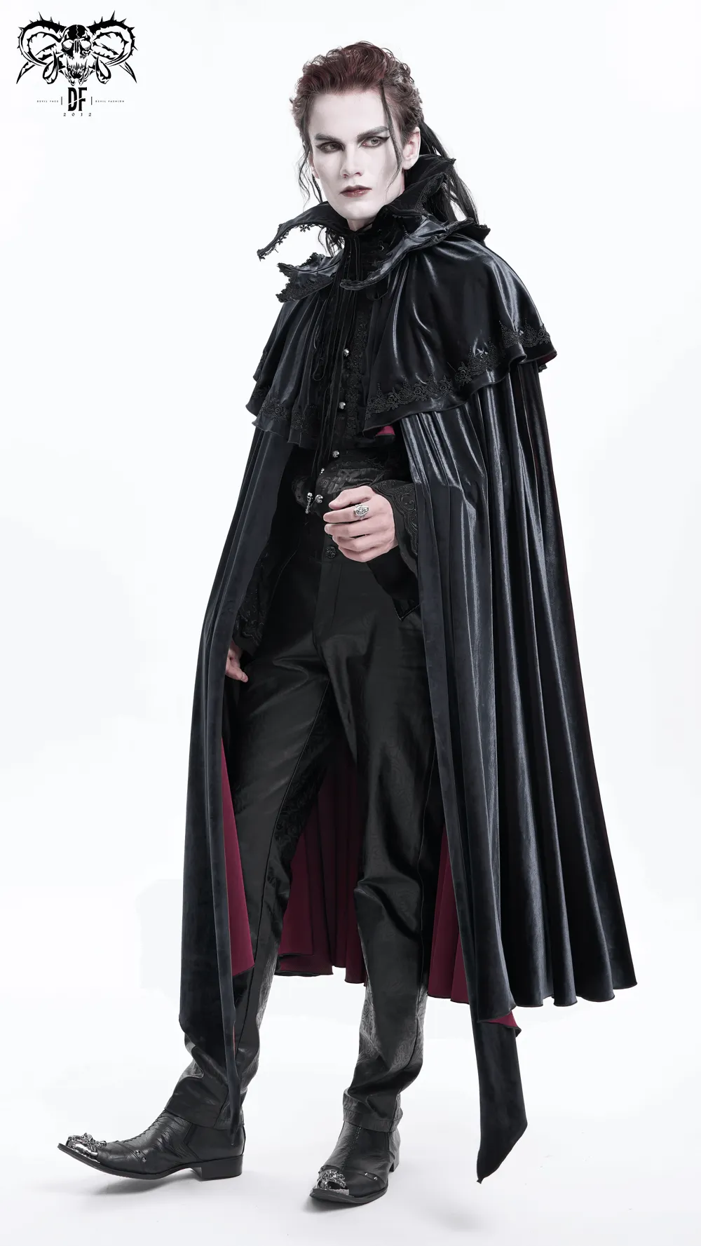 Elegant Velvet Gothic Vampire Cape with Lace Detailing