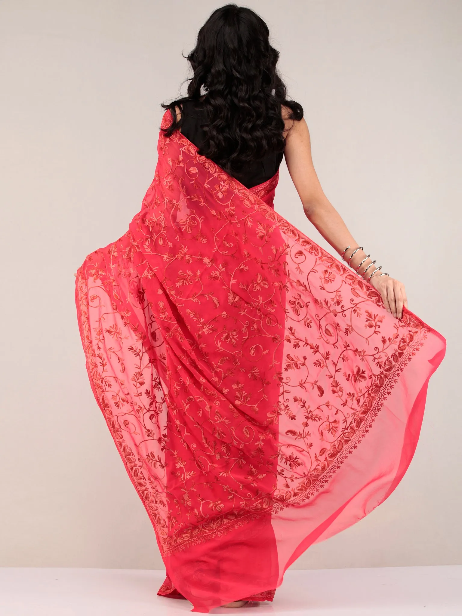 Red Aari Embroidered Georgette Saree From Kashmir - S031704659