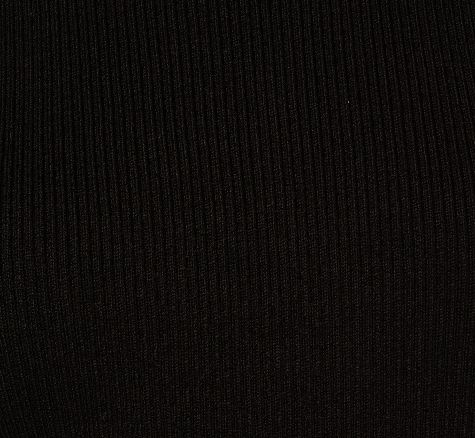 Sleeveless Pearl Neck Sweater In Black