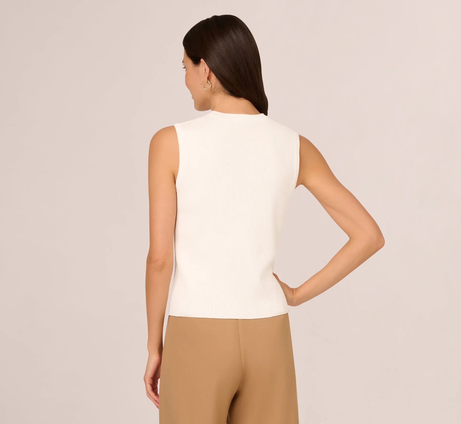 Sleeveless Pearl Neck Sweater In Ivory