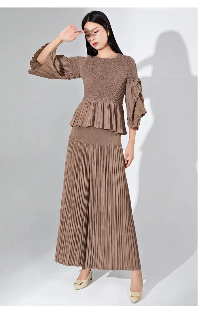 Women's Relaxed Glamour 2-Piece Pleated Trousers & Top Set