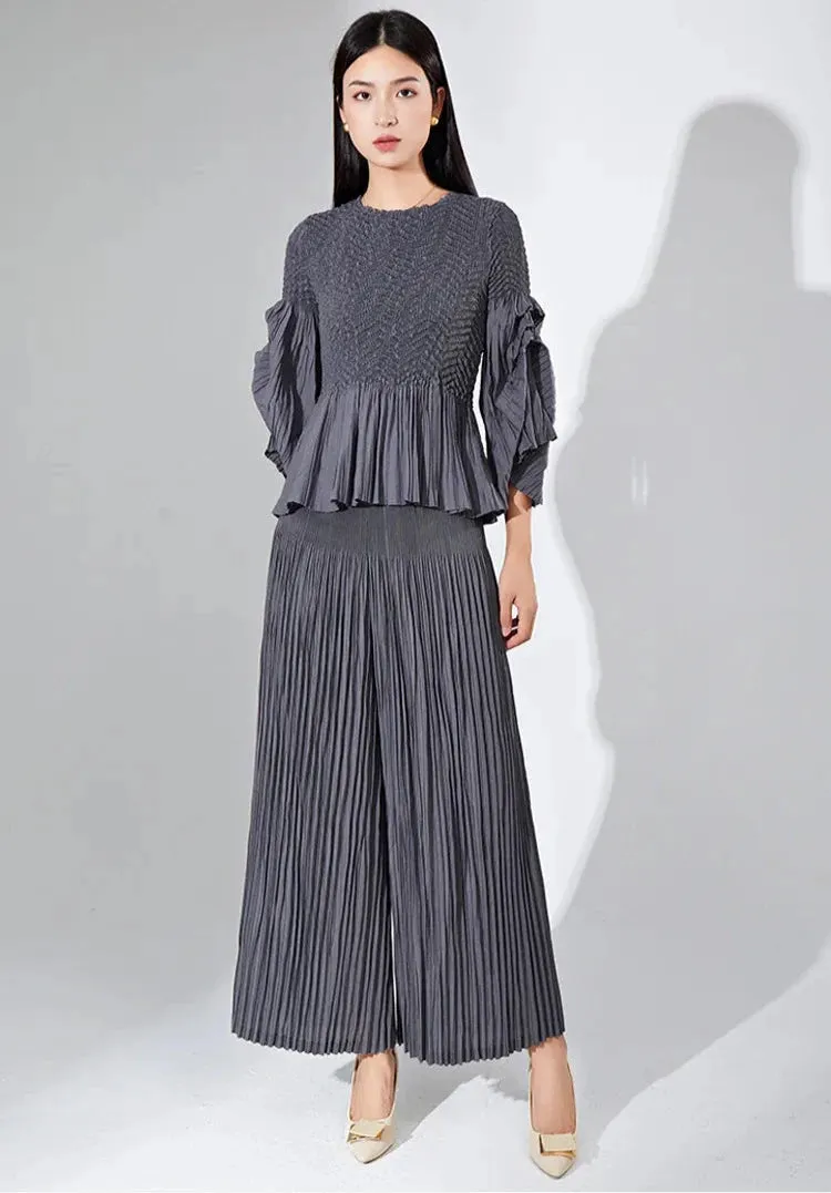 Women's Relaxed Glamour 2-Piece Pleated Trousers & Top Set